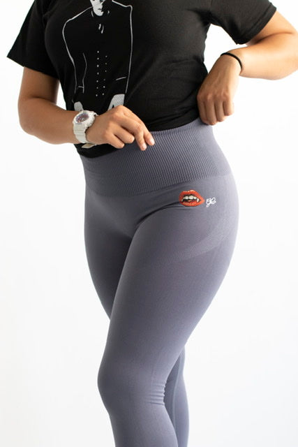Seamless workout leggings